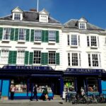 Shops to See in Oxford: Blackwell's Bookshop. A Massive Historical Store. Image courtesy of Chuca Cimas.