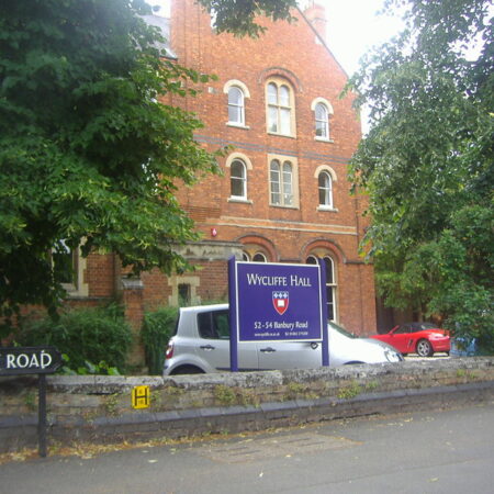 Oxford University Halls - Wycliffe Hall. Image courtesy of David Howard.