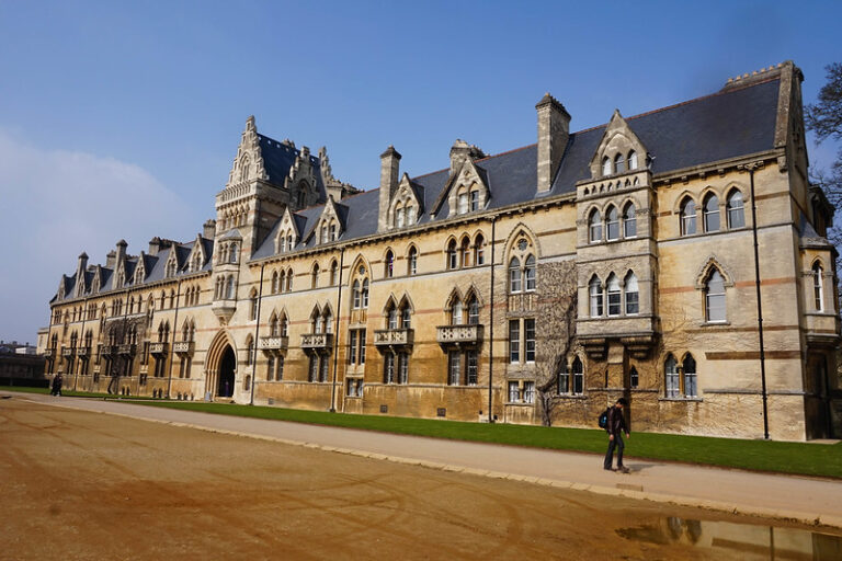 Oxford Christ Church College - Image courtesy ofArnaud Malon