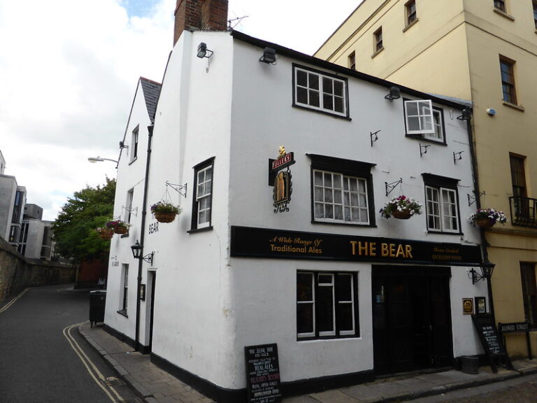 Oxford's Pubs: The Bear. Image courtesy of Duncan C.
