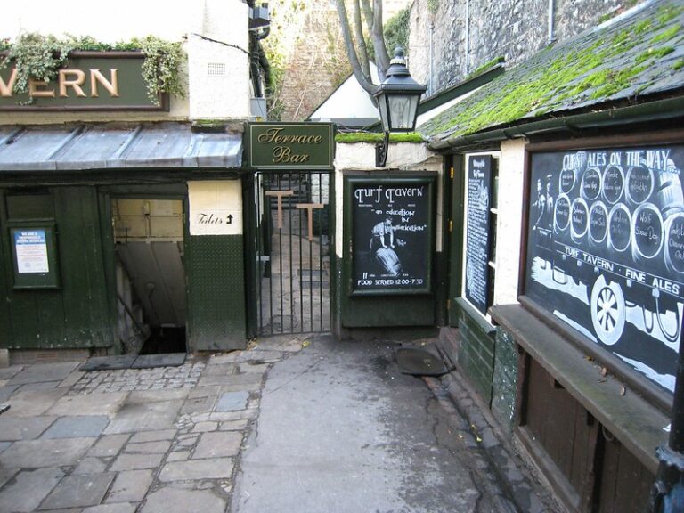 Oxford Taverns: Turf Tavern. Image courtesy of Jack Mayo.