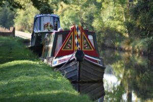 Oxford Canal Boats: An Affordable Accommodation Option?